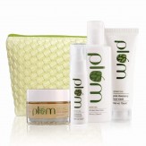 Plum Green Tea Face Care Kit With Kit Bag